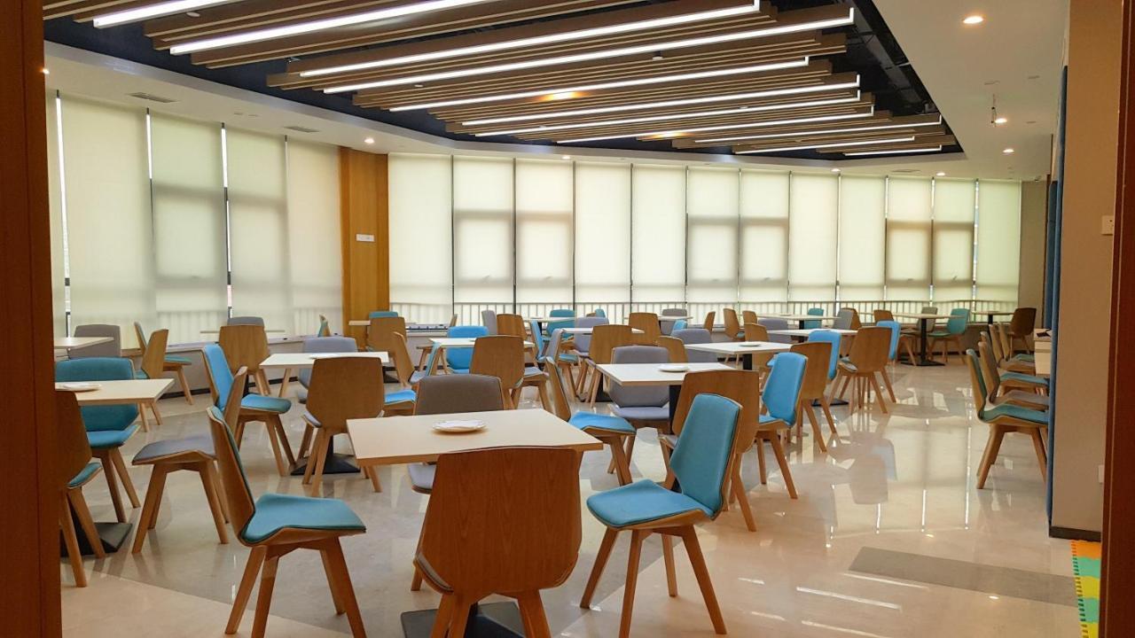 Holiday Inn Express Luoyang Xiyuan Eksteriør bilde