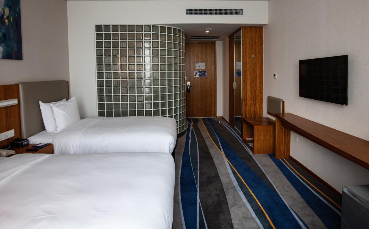 Holiday Inn Express Luoyang Xiyuan Eksteriør bilde